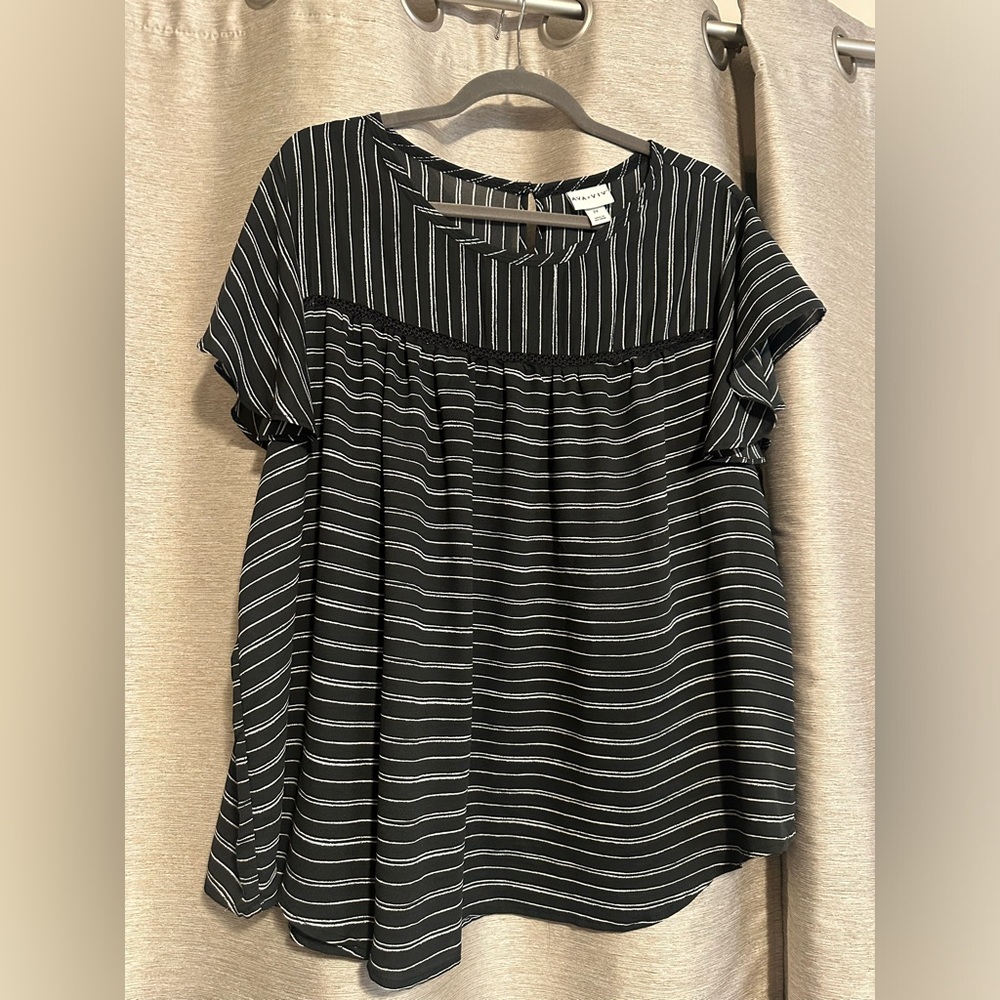 Ava Viv short sleeve Blouse